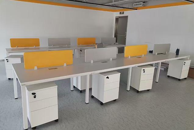 簡約現(xiàn)代職員桌-21