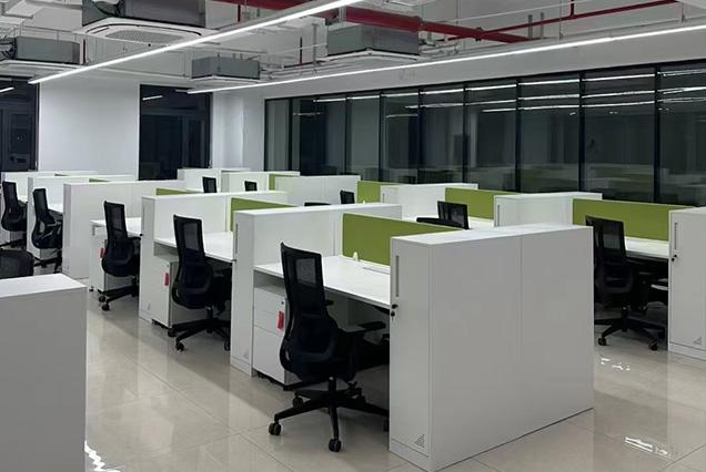 簡約現(xiàn)代職員桌-12